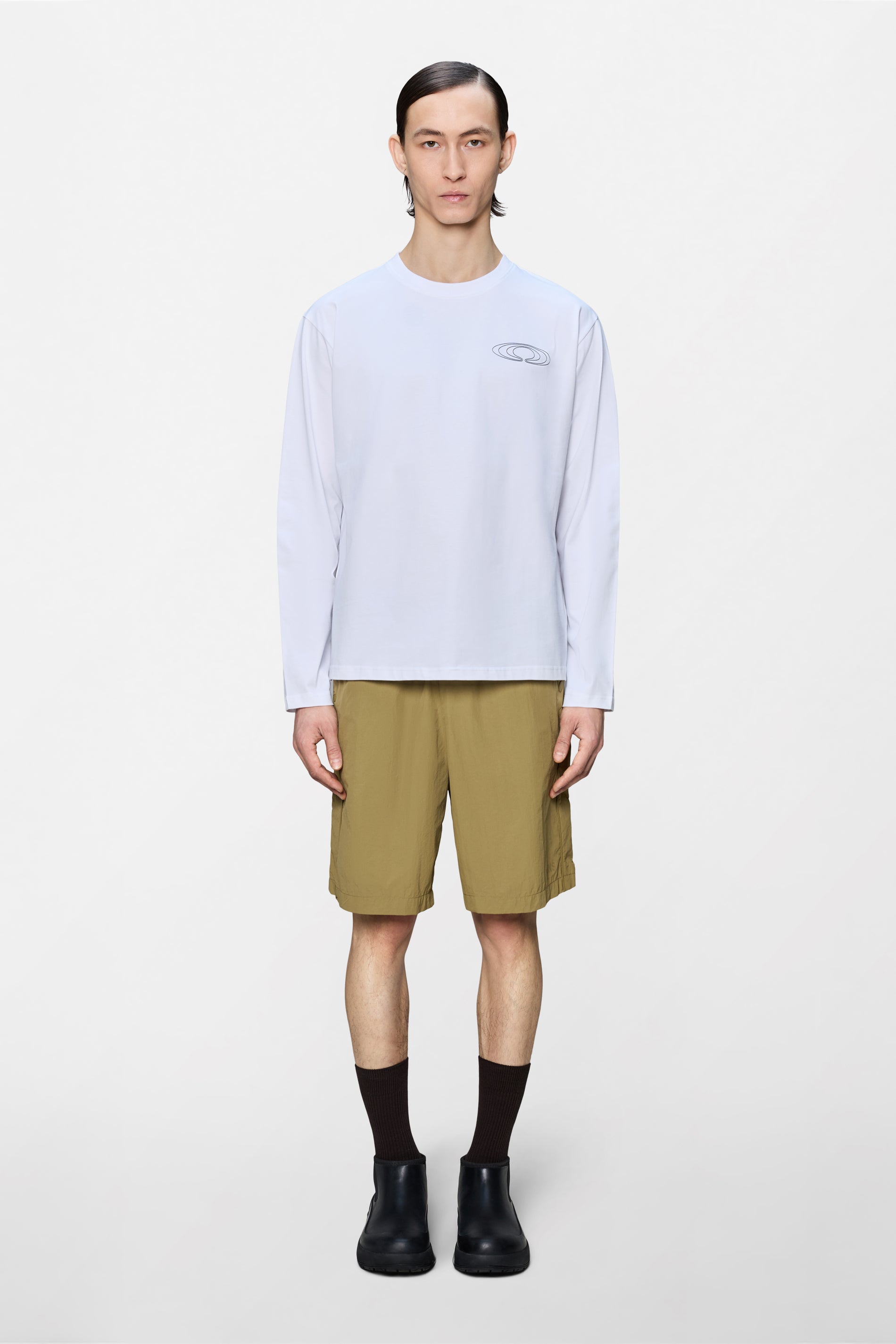 Klassisches Langarm-T-Shirt